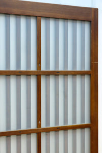 角太格子の堅牢感と上質さがあるスリガラス入りガラス戸 F8585 在庫1枚