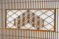 幅895ミリ 黒枠と麻の葉組子の帯装飾で格調溢れるスリガラス入り透かし板戸 F8589 在庫4枚