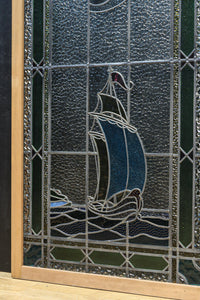 幅888ミリ 柔らかな色使いで描く美しい眺めのガラス戸 F8591 在庫1枚