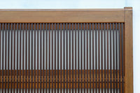 幅885ミリ 繊細な縦格子が美しく並ぶスリガラス入り大阪格子戸 F8597 在庫4枚