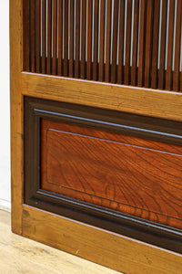 幅885ミリ 繊細な縦格子が美しく並ぶスリガラス入り大阪格子戸 F8597 在庫4枚