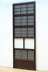 幅668ミリ スリム幅!! 繊細な格子と幾何学模様の型ガラスが華やかな大阪格子戸 F8604 在庫3枚