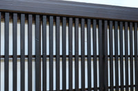 幅668ミリ スリム幅!! 繊細な格子と幾何学模様の型ガラスが華やかな大阪格子戸 F8604 在庫3枚