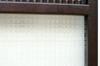 幅668ミリ スリム幅!! 繊細な格子と幾何学模様の型ガラスが華やかな大阪格子戸 F8604 在庫3枚