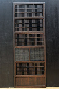 幅668ミリ スリム幅!! 繊細な格子と幾何学模様の型ガラスが華やかな大阪格子戸 F8604 在庫3枚