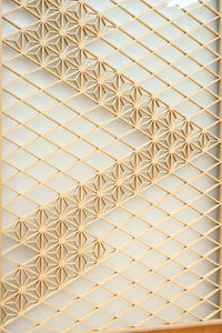 幅670ミリ 麻の葉組子が絢爛な眺めを描くガラス戸セット F8615 在庫2枚二組