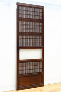 幅670ミリ スリムサイズ!! 杢目が浮かぶ古色の色彩で風情高まる大阪格子戸 F8620 在庫4枚