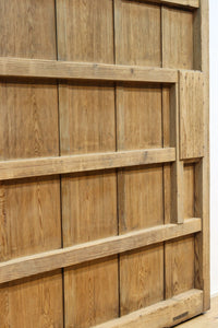 稀少特大幅1775ミリ 水墨画のような杉材杢目が映える風情ある蔵戸 G2324