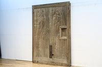 幅1315ミリ 時代を経た木地色が味わい深い総欅蔵戸 G2462