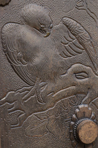 幅1195ミリ 美しい色艶に大振り重厚金具を添えた気品漂う庄内蔵戸 G2463