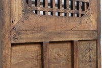 変わりデザイン‼ 升格子窓と鶴亀の絵柄が浮かぶ金具で風情漂う蔵戸 G2478