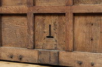 変わりデザイン‼ 升格子窓と鶴亀の絵柄が浮かぶ金具で風情漂う蔵戸 G2478