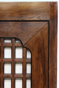 変わりデザイン‼ 升格子窓と鶴亀の絵柄が浮かぶ金具で風情漂う蔵戸 G2478