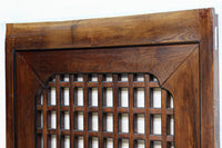 変わりデザイン‼ 升格子窓と鶴亀の絵柄が浮かぶ金具で風情漂う蔵戸 G2478