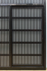 幅1513ミリ 繊細な格子の造りが美しいくぐり戸(裏面ワーロン入り) G2491