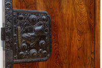 幅1276ミリ 総欅作り‼︎ 大型極上龍虎金具をまとう重厚感溢れる庄内蔵戸 G2494