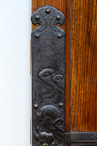 幅1276ミリ 総欅作り‼︎ 大型極上龍虎金具をまとう重厚感溢れる庄内蔵戸 G2494