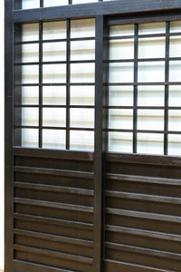 幅1163ミリ!! 大きな升目ですっきりとしたガラス入り格子くぐり戸 G2496