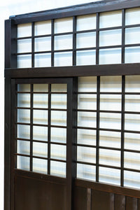 幅1163ミリ!! 大きな升目ですっきりとしたガラス入り格子くぐり戸 G2496