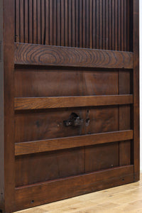 幅1195ミリ うさぎ金具の可愛らしい表情に心和む気品ある大珍品総欅富山蔵戸 G2530