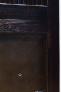 幅1150ミリ、高さ2010ミリ 時代を経た鉄素材が味わい深い総欅富山蔵戸 G2531