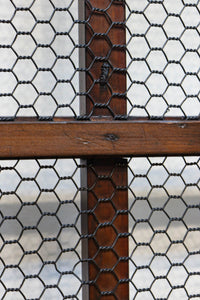 幅1163ミリ、高さ2020ミリ 網入りの小窓を設けた風情ある格子蔵戸 G2533