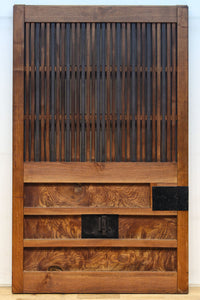 幅1155ミリ!! 上質なけやき材の質感が引き立つ迫力の杢目使いの総欅富山蔵戸 G2537