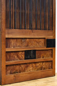 幅1155ミリ!! 上質なけやき材の質感が引き立つ迫力の杢目使いの総欅富山蔵戸 G2537