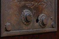 幅1236ミリ 縁起物を描いた迫力の金具が存在感を放つ重厚な庄内蔵戸 G2538