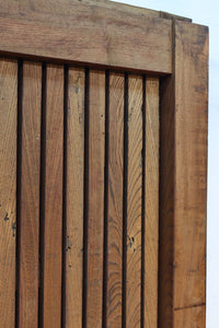 幅1349ミリ 美しい艶色に重厚な鉄板を施した貫禄漂う総欅富山蔵戸 G2539