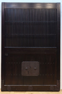 幅1352 高さ2000ミリ 深みのある色彩で貫禄溢れる味わい深い重厚な富山蔵戸 G2542