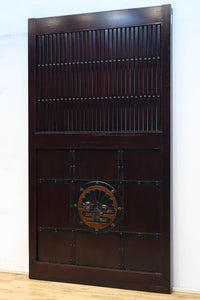 幅1075ミリ 優雅な光沢を放つ格子づくりの味わい深い蔵戸 G2547