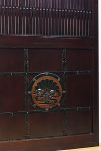 幅1075ミリ 優雅な光沢を放つ格子づくりの味わい深い蔵戸 G2547