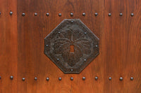 幅900ミリ スリム幅!! 上品な漆の艶色に装飾金具が華を添える総欅格子蔵戸 G2548