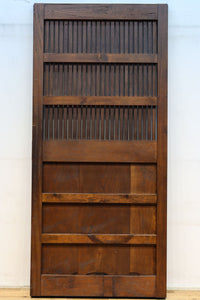 幅900ミリ スリム幅!! 上品な漆の艶色に装飾金具が華を添える総欅格子蔵戸 G2548