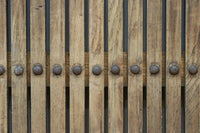 幅850ミリ 稀少幅!! 古色が加わった風合い豊かな木地色の総欅格子蔵戸 G2550