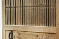 幅850ミリ 稀少幅!! 古色が加わった風合い豊かな木地色の総欅格子蔵戸 G2550