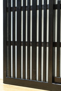 1058ミリ 堅牢な格子づくりで和の趣きある格子くぐり戸(裏面アクリル入り) G2551