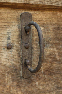 幅1218ミリ 穏やかな木地色の枯れ具合が味わい深い総欅格子蔵戸 G2552