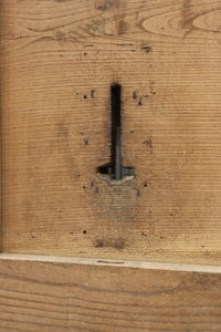 幅1218ミリ 穏やかな木地色の枯れ具合が味わい深い総欅格子蔵戸 G2552