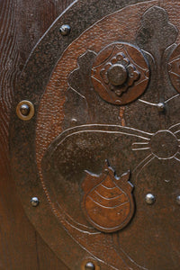 幅918ミリ 桐模様金具で雅な面持ち溢れる平格子蔵戸 G2554