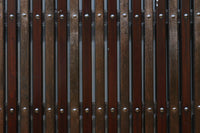 幅1148ミリ 帯鉄格子と巾着金具で貫録のある縦格子富山蔵戸 G2555