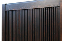 幅1148ミリ 帯鉄格子と巾着金具で貫録のある縦格子富山蔵戸 G2555