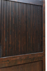 幅1148ミリ 帯鉄格子と巾着金具で貫録のある縦格子富山蔵戸 G2555