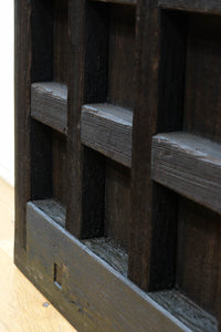 幅1253ミリ 升格子作りの腰板で時代の趣き溢れる蔵戸 G2556