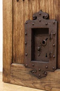 幅1118ミリ 裏表で雰囲気の変わる重厚な総欅蔵戸 G2558