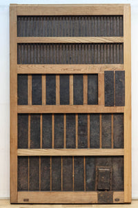 幅1118ミリ 裏表で雰囲気の変わる重厚な総欅蔵戸 G2558