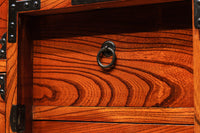 雄大な欅杢目を桜金具が美しく飾り立てる米沢衣裳箪笥 BB2372