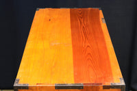 雄大な欅杢目を桜金具が美しく飾り立てる米沢衣裳箪笥 BB2372