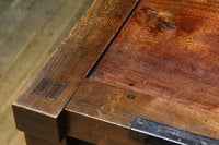 欅杢目が美しい堅牢な造りの風格溢れる越後帳場箪笥 BB3266